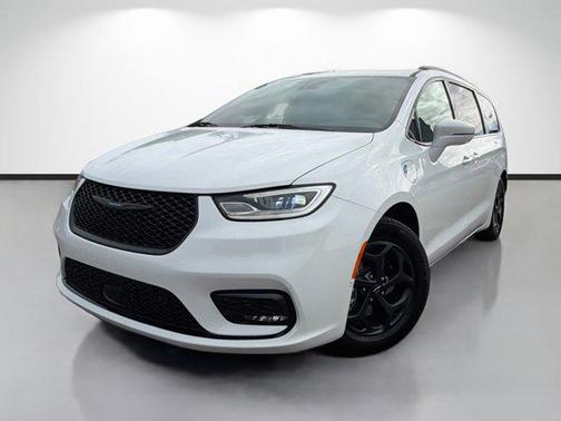 2021 Chrysler Pacifica Hybrid Touring L