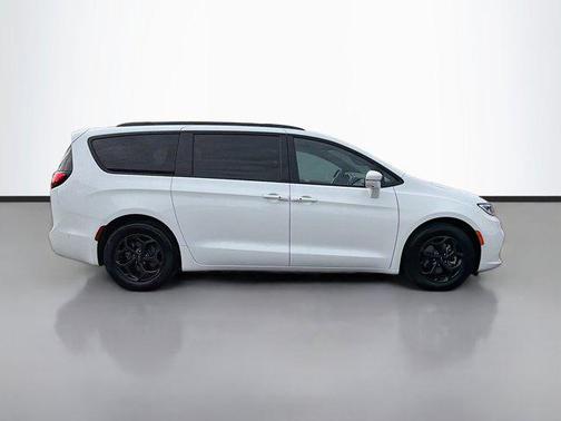 2021 Chrysler Pacifica Hybrid Touring L