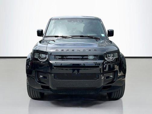 2025 Land Rover Defender 110 P500 X-Dynamic SE
