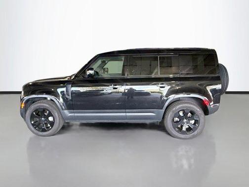 2025 Land Rover Defender 110 P400 S