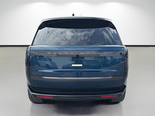 Petrolix Blue SV Bespoke Ultra Metallic Gloss 2026 Land Rover Range Rover P530 SE 7 Seat