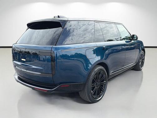 Petrolix Blue SV Bespoke Ultra Metallic Gloss 2026 Land Rover Range Rover P530 SE 7 Seat