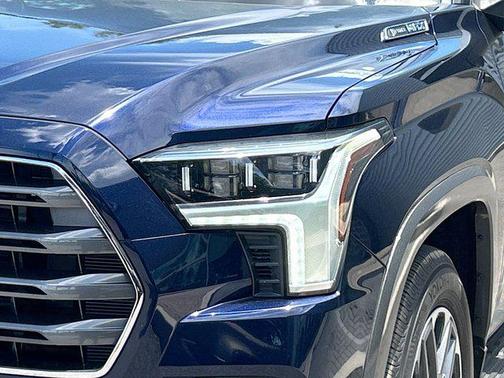 2023 Toyota Sequoia Base