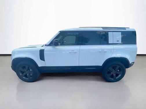 2024 Land Rover Defender 110 P400 X-Dynamic SE