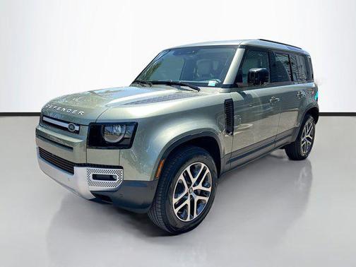 2025 Land Rover Defender 110 P300