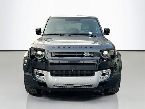 2025 Land Rover Defender 110 P400 S