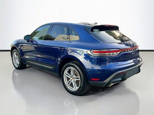 2022 Porsche Macan Base