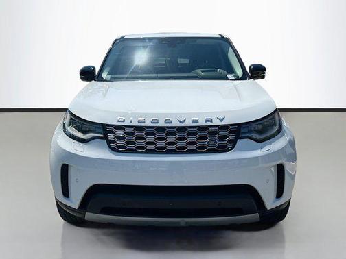 2024 Land Rover Discovery P300 S