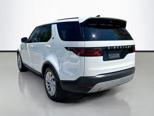 2024 Land Rover Discovery P300 S