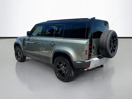 2025 Land Rover Defender 110 P300