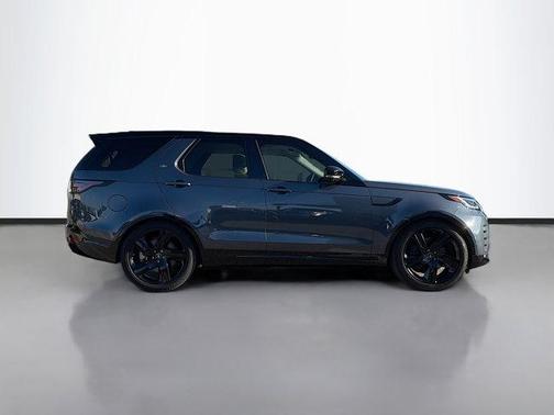 2025 Land Rover Discovery P360 Dynamic SE