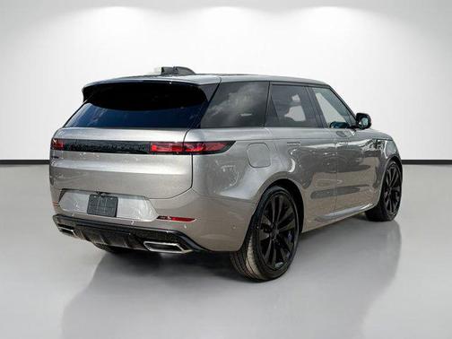 2026 Land Rover Range Rover Sport SE