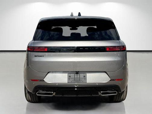 2026 Land Rover Range Rover Sport SE