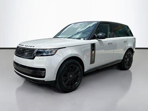 2025 Land Rover Range Rover P615 SV