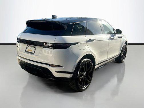 2026 Land Rover Range Rover Evoque Dynamic SE