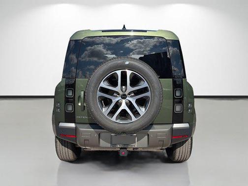 2026 Land Rover Defender P300 S