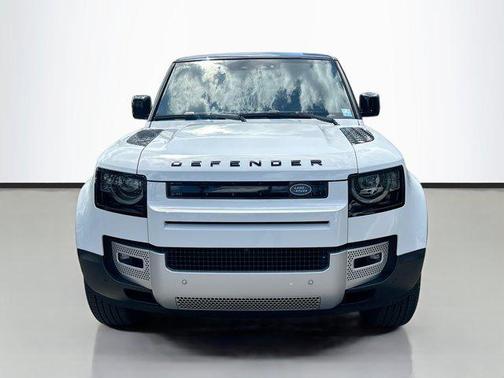 2025 Land Rover Defender 110 P400 S