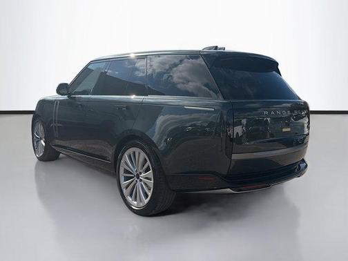 2026 Land Rover Range Rover P400 SE