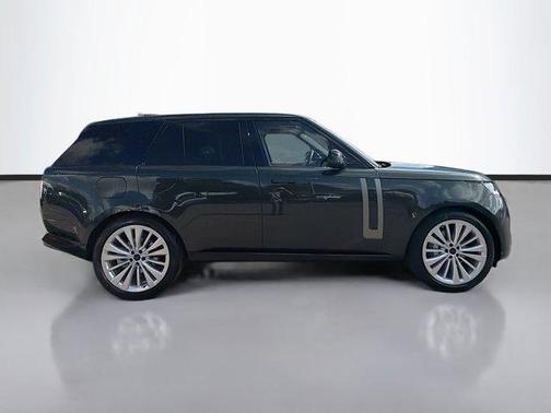 2026 Land Rover Range Rover P400 SE