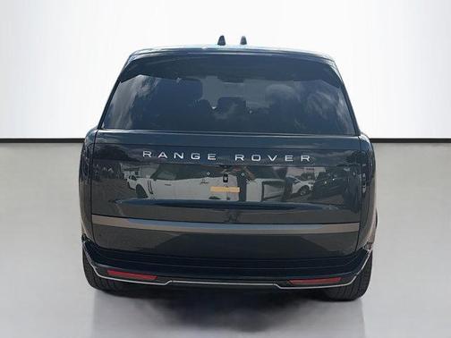 2026 Land Rover Range Rover P400 SE