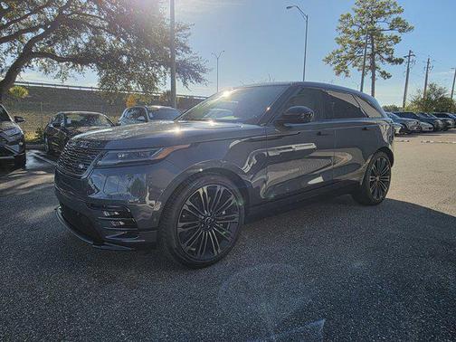 2026 Land Rover Range Rover Velar P250 SE R-Dynamic