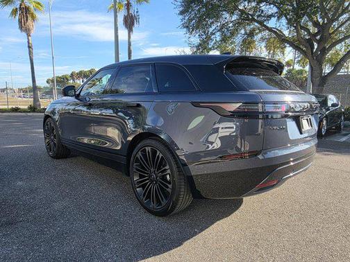 2026 Land Rover Range Rover Velar P250 SE R-Dynamic