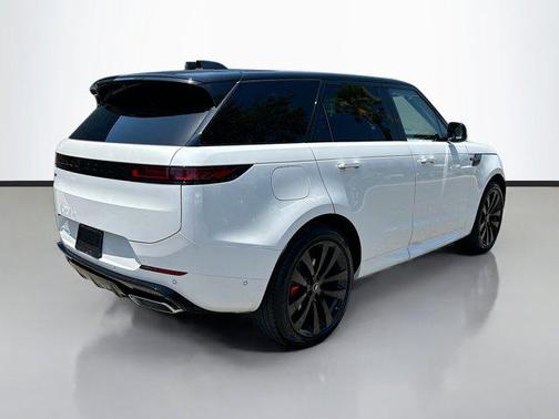 2025 Land Rover Range Rover Sport SE