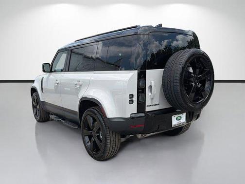Borasco Grey Metallic 2026 Land Rover Defender P300 S