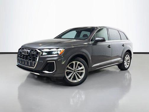 2025 Audi Q7 45 Premium