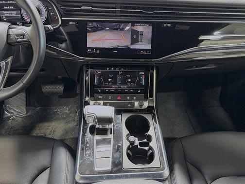 2025 Audi Q7 45 Premium