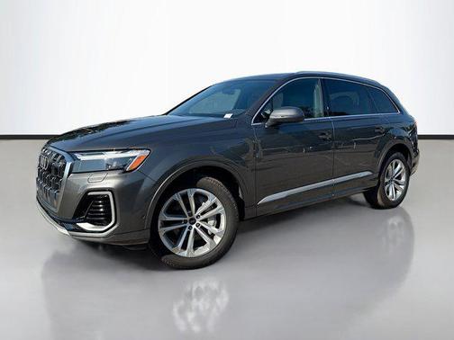 2025 Audi Q7 45 Premium