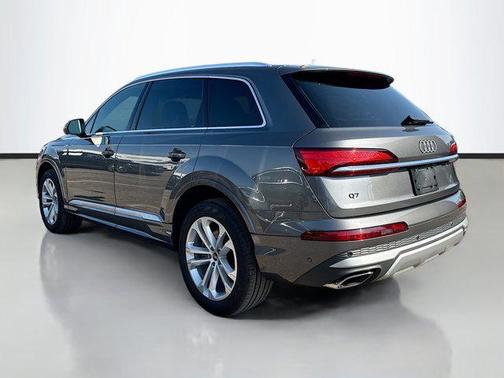 2025 Audi Q7 45 Premium