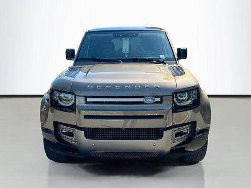 2024 Land Rover Defender 110 P400 X-Dynamic SE