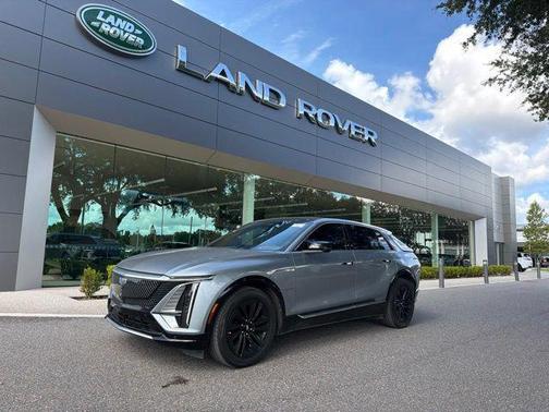Argent Silver Metallic 2024 Cadillac LYRIQ Tech