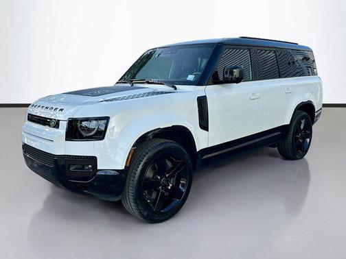 2025 Land Rover Defender 130 P400 X-Dynamic SE