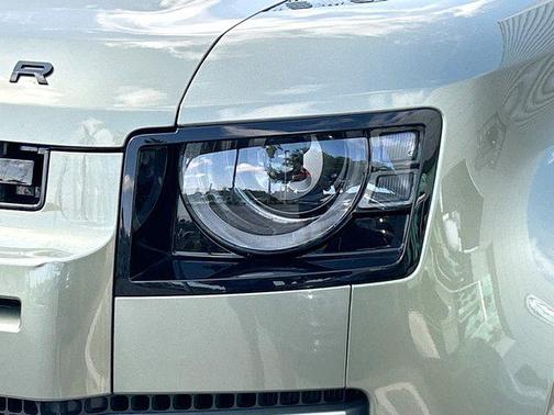 2024 Land Rover Defender 130 P300 S