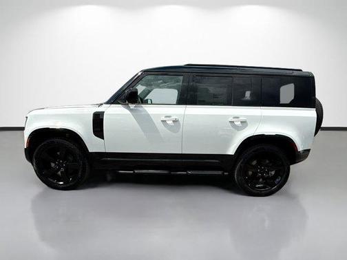 Fuji White 2026 Land Rover Defender P400 X-Dynamic SE