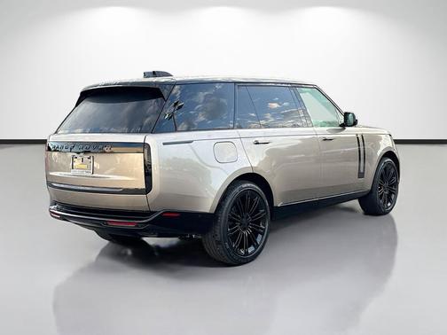 Batumi Gold Premium Metallic 2026 Land Rover Range Rover P400 SE 7 Seat