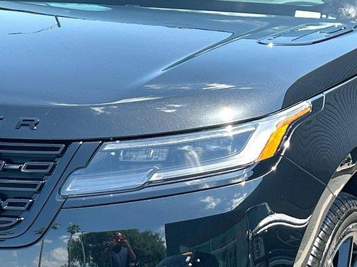 2026 Land Rover Range Rover Velar P400 Dynamic SE
