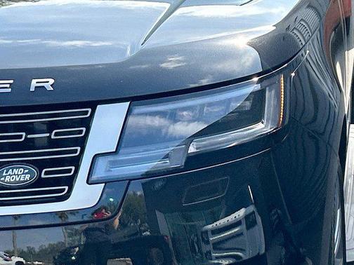 2024 Land Rover Range Rover P530 SE