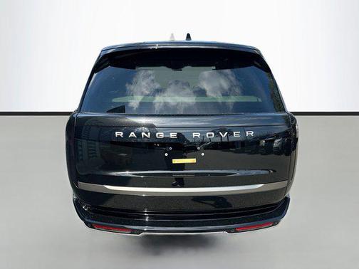 2024 Land Rover Range Rover P530 SE