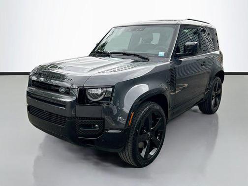 2025 Land Rover Defender 90 P400 X-Dynamic SE