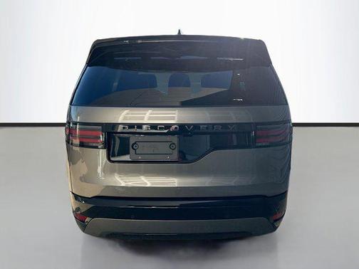 2025 Land Rover Discovery P360 Dynamic SE