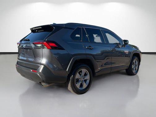 2023 Toyota RAV4 Hybrid LE