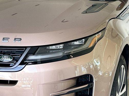 2025 Land Rover Range Rover Evoque Dynamic SE