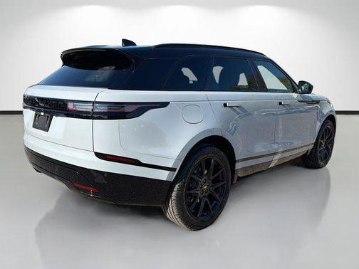 2026 Land Rover Range Rover Velar P400 Dynamic SE