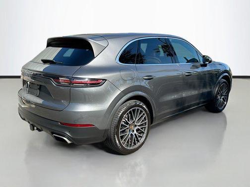 2022 Porsche Cayenne Platinum Edition