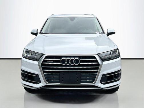 2019 Audi Q7 55 Premium Plus