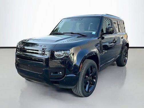 2025 Land Rover Defender 110 P400 X-Dynamic SE