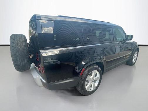 2024 Land Rover Defender 130 P400 S
